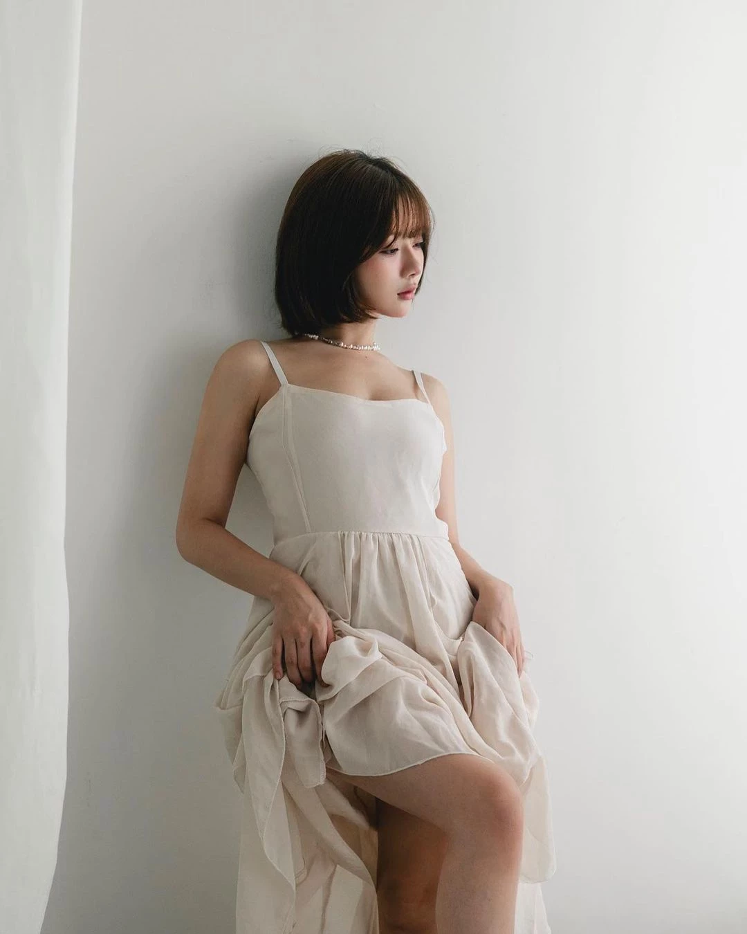  「倩倩」白皙美乳一览无遗 极品深沟辣到不行 第5张