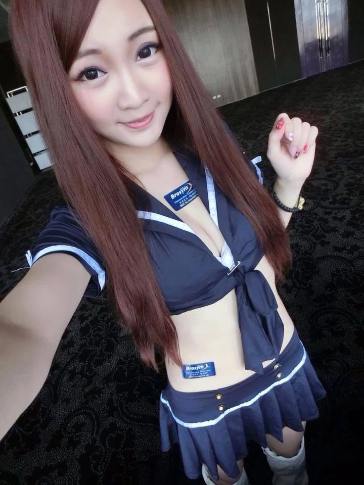  香港32C甜美正妹 第2张